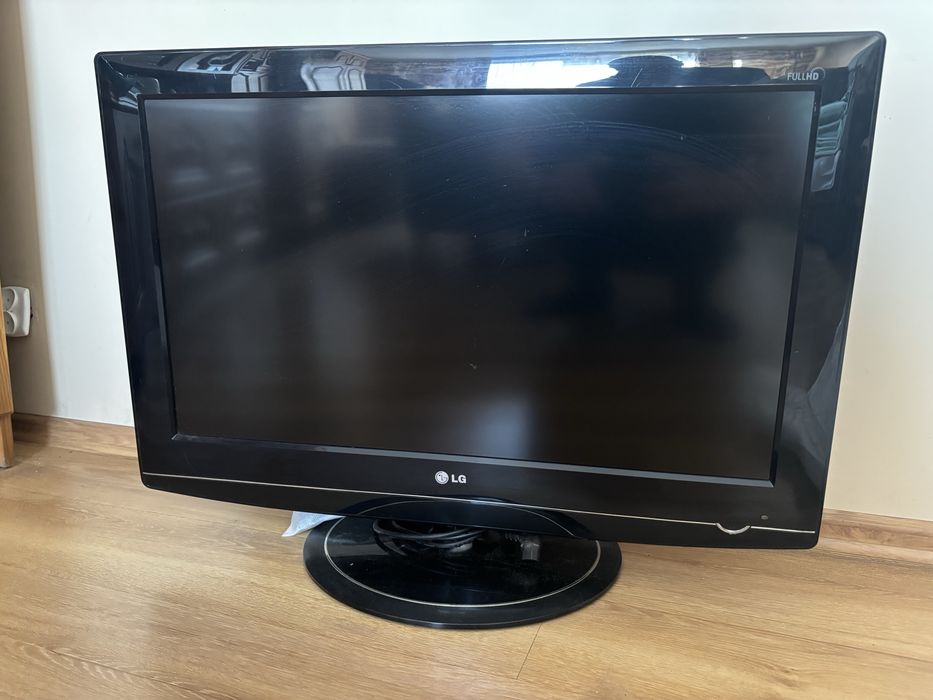 Telewizor LG 32 cale FULL HD + dekoder DVBT gratis