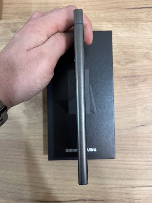 Samsung Galaxy s24 ultra titanium black 12/512