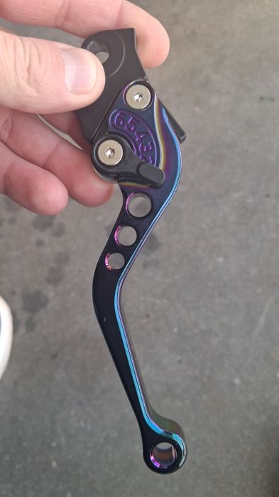 Klamki motocyklowe regulowane dzwignia