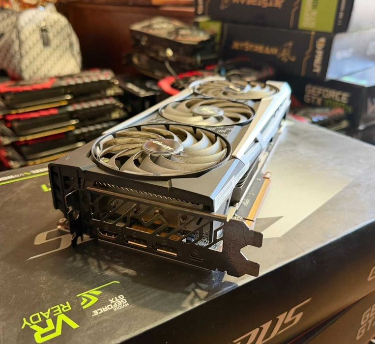 6шт! Видеокарты 6800xt sapphire nitro+ amd speccial edition