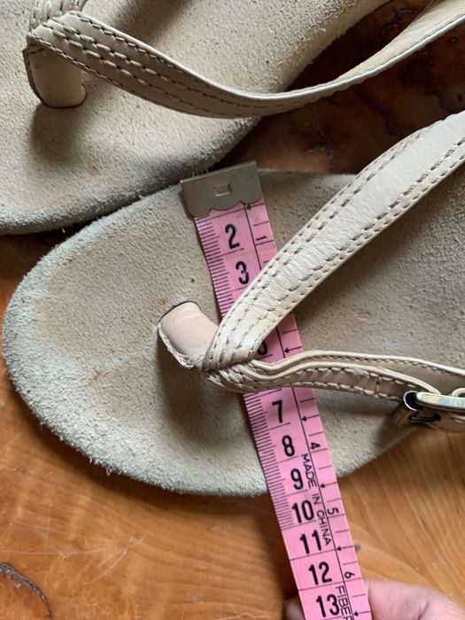 Clarks 5,5, 38,5, klapki na obcasie, beżowe