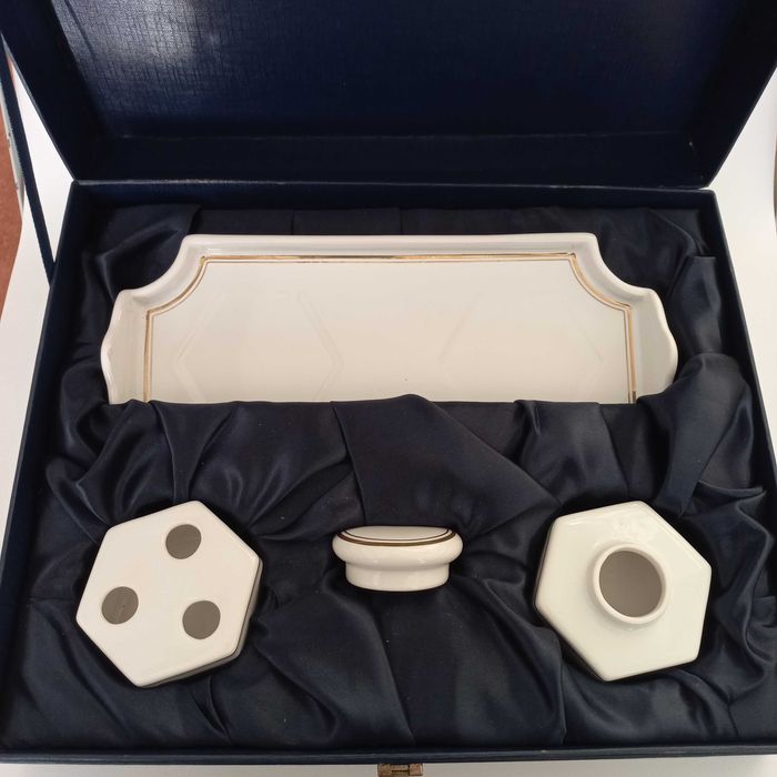 Tinteiro em porcelana novo