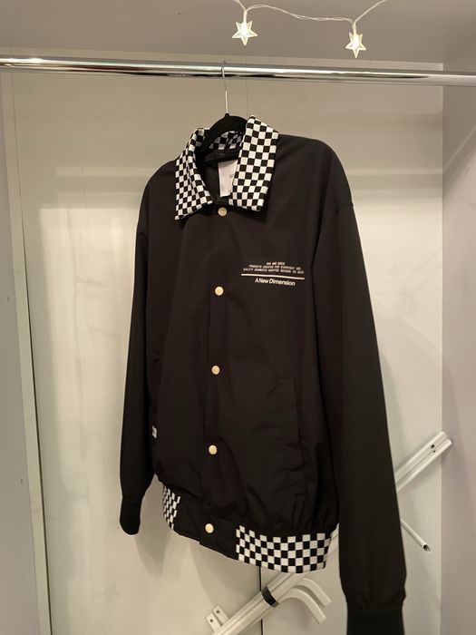 Чоловіча вітровка Bershka