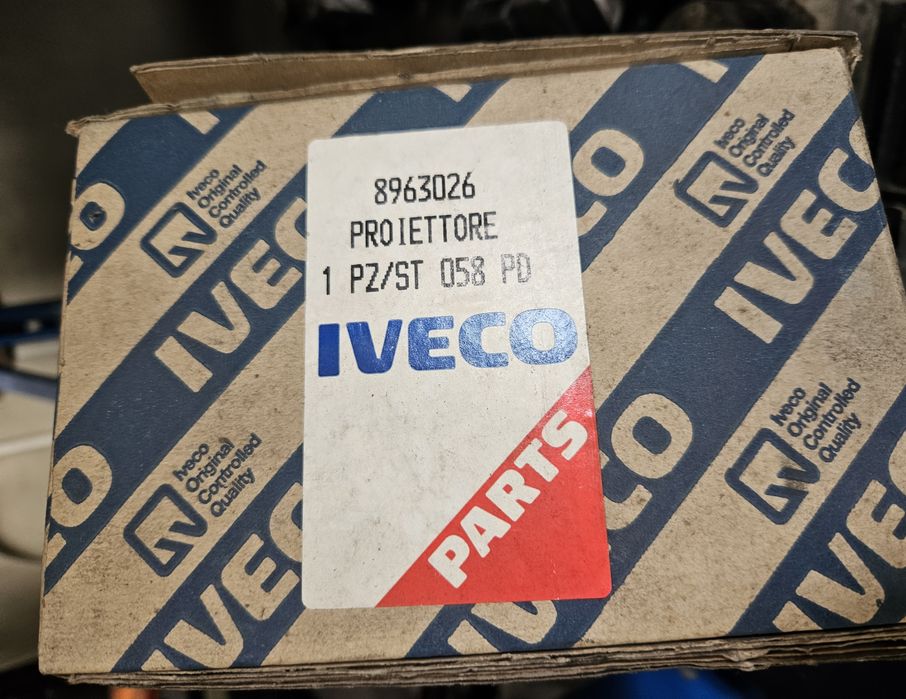 Iveco Daily MK1 nowy reflektor lampa przednia