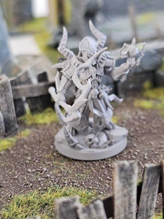 Lich Nekromanta figurka do gier RPG Dungeons and Dragons DnD
