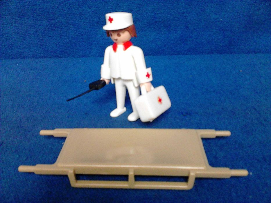 Playmobil / Famobil 3361 / 3904 / 3339 / 3368 / 3338 / 3340 / 3914
