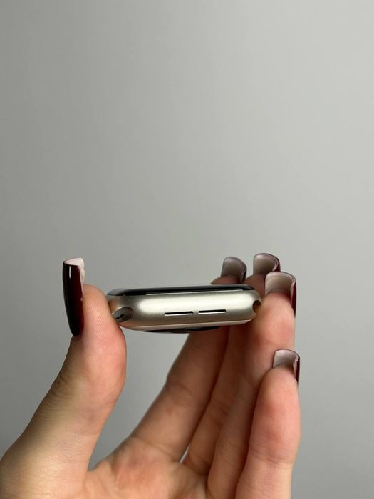 Продам Apple watch SE2 40m/m