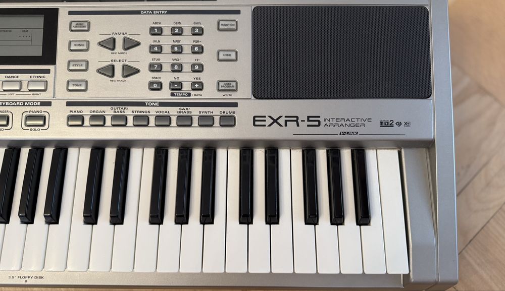 Keyboard Roland EXR-5