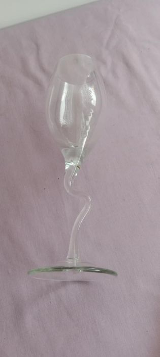Duży kieliszek do szampana