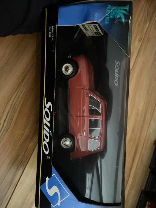 Minuatura Renault 4L