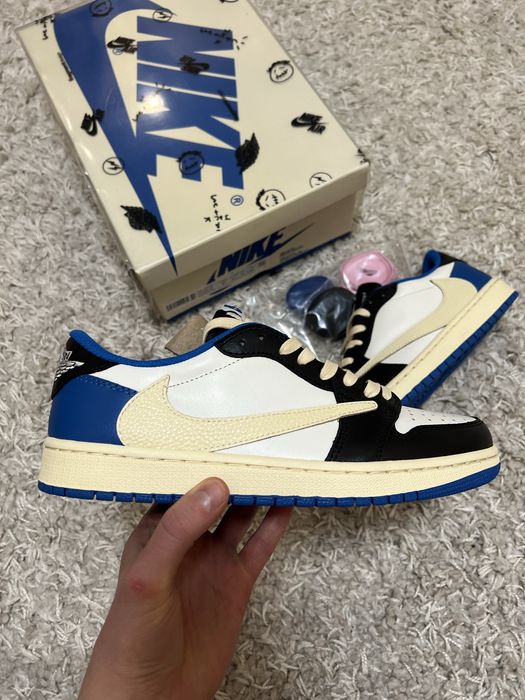 Кросівки Nike Jordan 1 Low Fragment x Travis Scott - DM7866-140