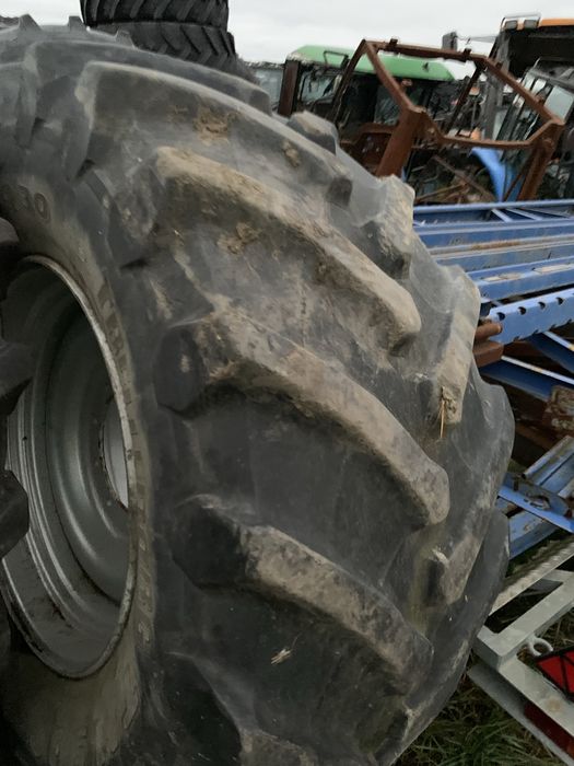 Koła felgi opony 600/70r30