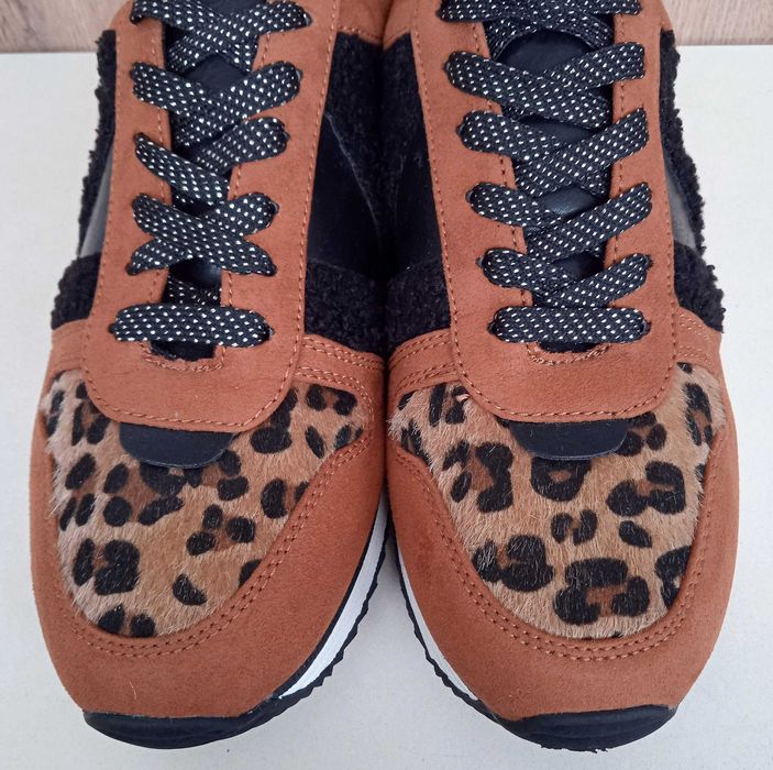 Французькі жіночі кросівки, демі кеди коричневі з принтом, р. 40