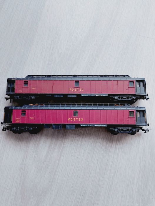 Carruagem Postal SNCF Hornby H0 1:87
