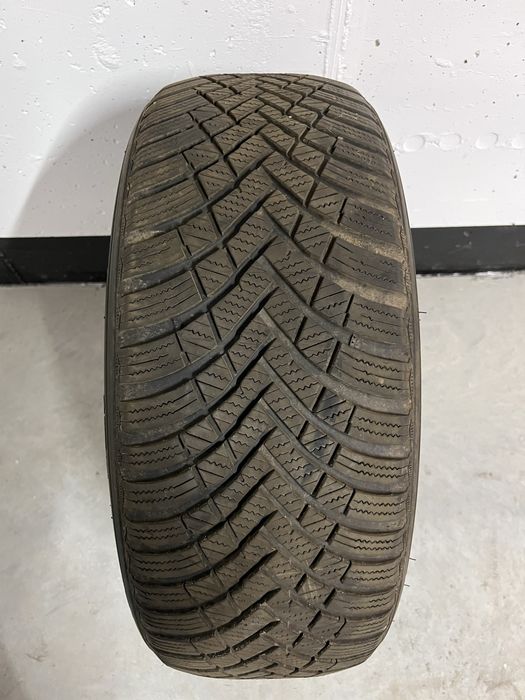 Opona zimowa 205/50 R17 Hancook