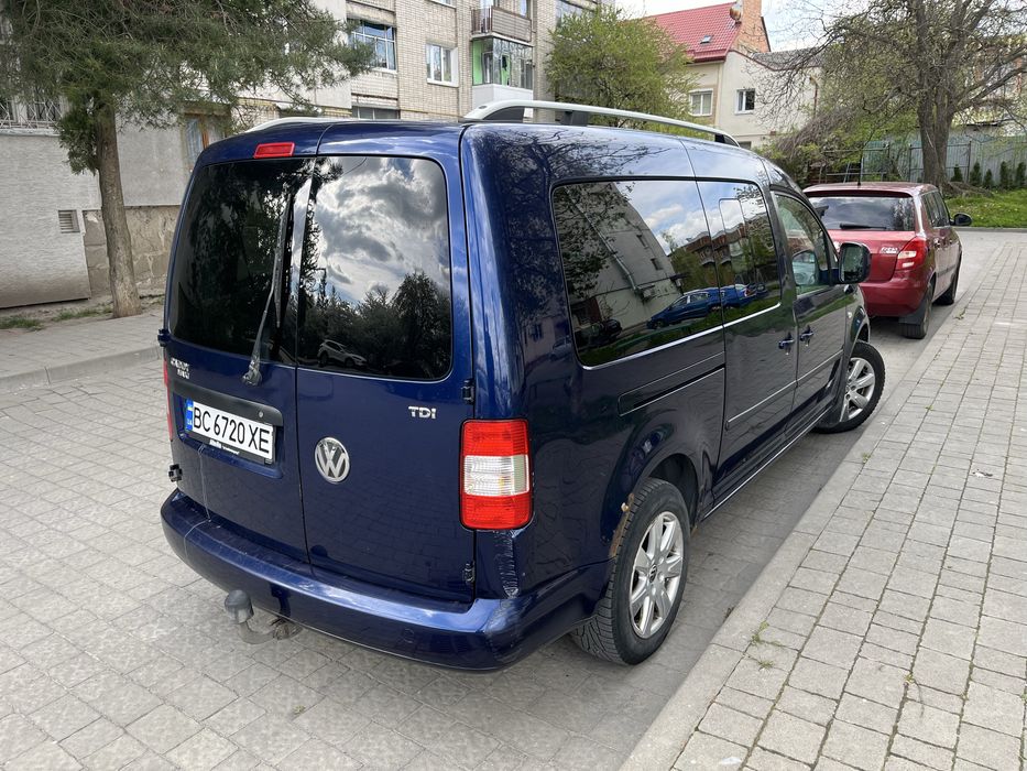 VW Caddy Maxi 2009рік оригінальний пасажир
