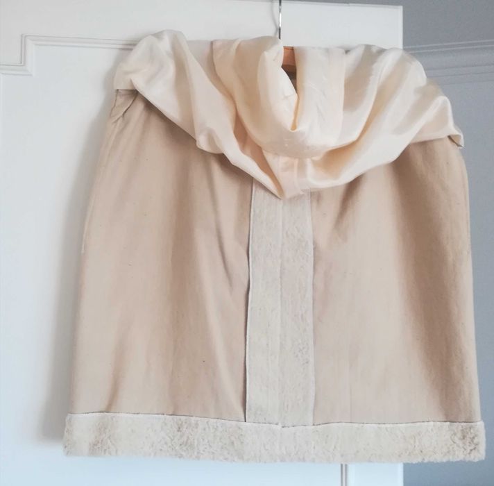 Saia estampada e saia lisa