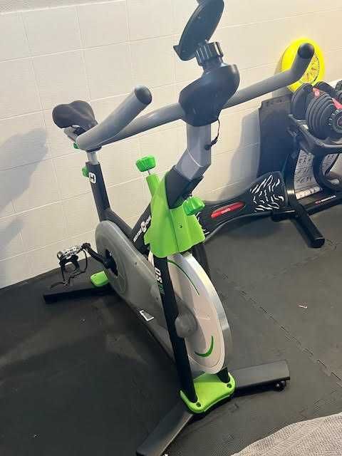 Bicicleta de Spinning Bodytone