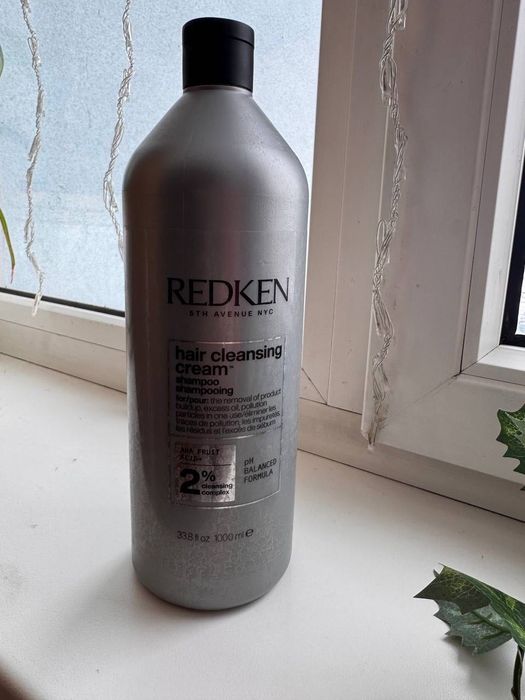 шампунь глибокого очищення  від накопичень REDKEN