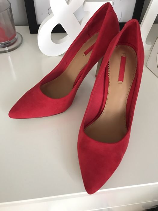 szpilki damskie pantofle buty czerwone nowe Pull&Bear roz 39