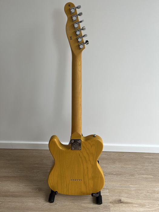Guitarra Eléctrica Telecaster J&D + Saco de Transporte Rockbag