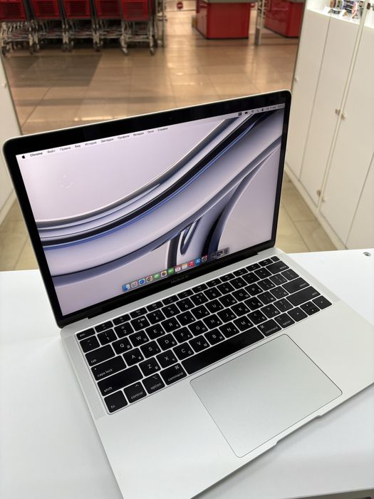 Macbook Air 2018 Retina i5 ram8 ssd128gb