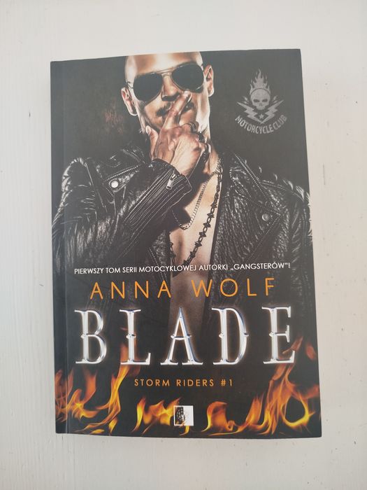 Blade- Anna Wolf