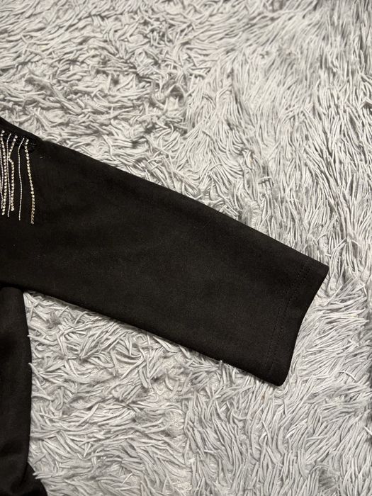 Гарна вечірня сукня.