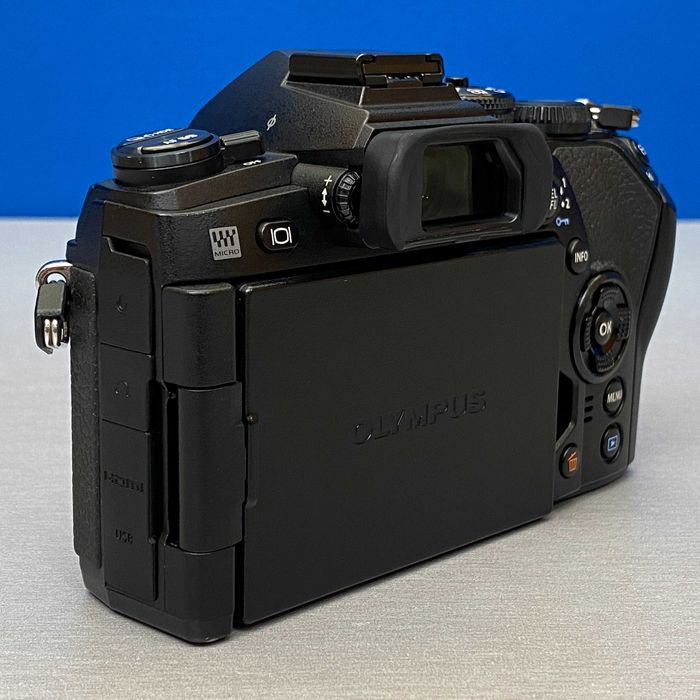 Olympus OM-D E-M1 Mark II (Corpo) - 20.4MP