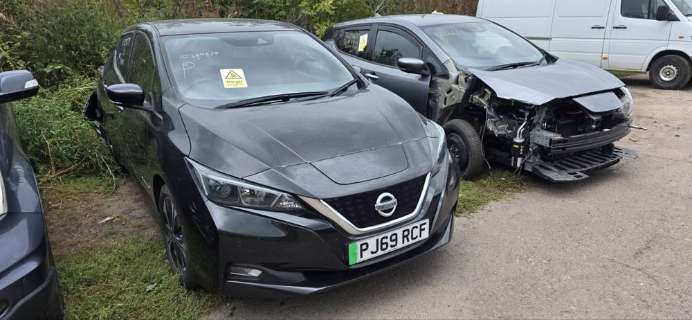 РОЗБОРКА Nissan Leaf ze1 40 62 2018 - 2025 року Ляда Кришка багажника Бампер задній Підсилювач Фонарь лівий правий Пластик багажника весь комплект
