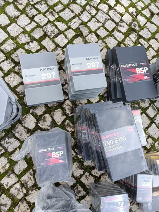 Cassetes e bobines de video AMPEX QUANTEGY