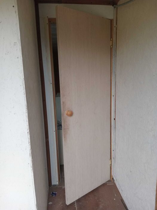 Пропоную житло в будинку - допомога траву вирвать і двір