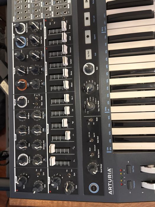 Arturia Mini Brute