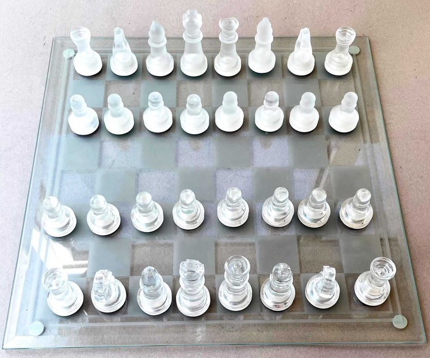 JOGO XADREZ EM VIDRO (NOVO)  35,5cm x 35,5cm