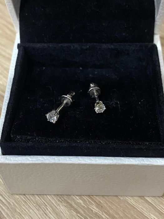 Золотые серьги с цирконием | 0.76 г | 585 проба.