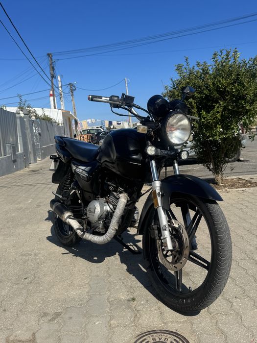 Mota 125 impecavel