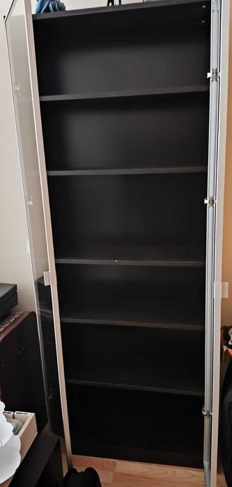 Vendo 4 Cadeiras+Mesa BYURSTA+Móvel TV+ Estante Billy c/ Portas (IKEA)