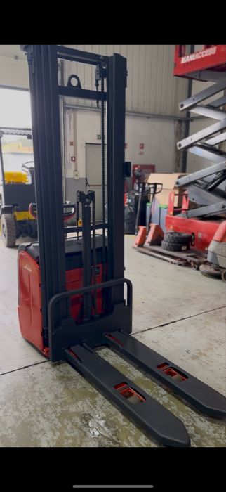 Stacker linde triplex!!! L16!! Recondicionado!! 5 metros!! Oportunidade!!