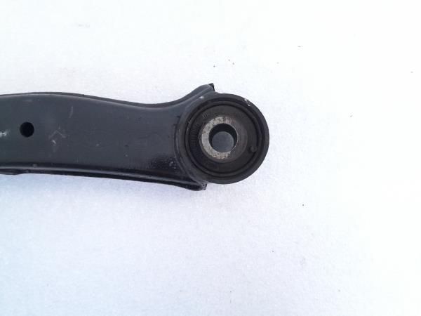 Braço de suspensão trás esquerdo KIA Ceed (ED)