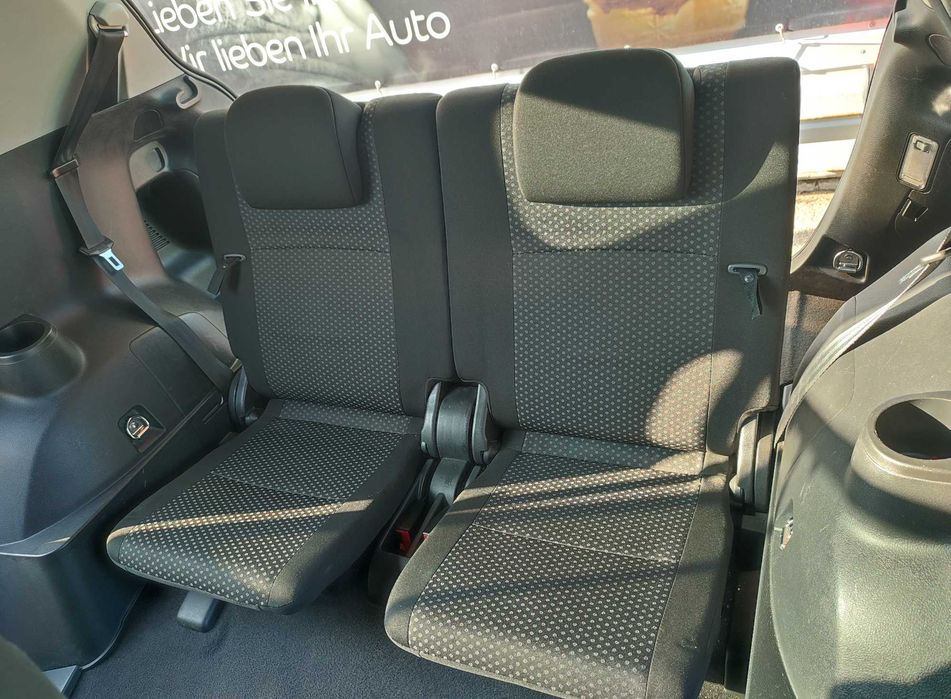 Toyota Verso 2.2 л. 7 місць