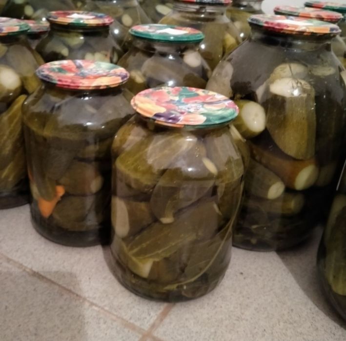 Огірки на закуску або салат