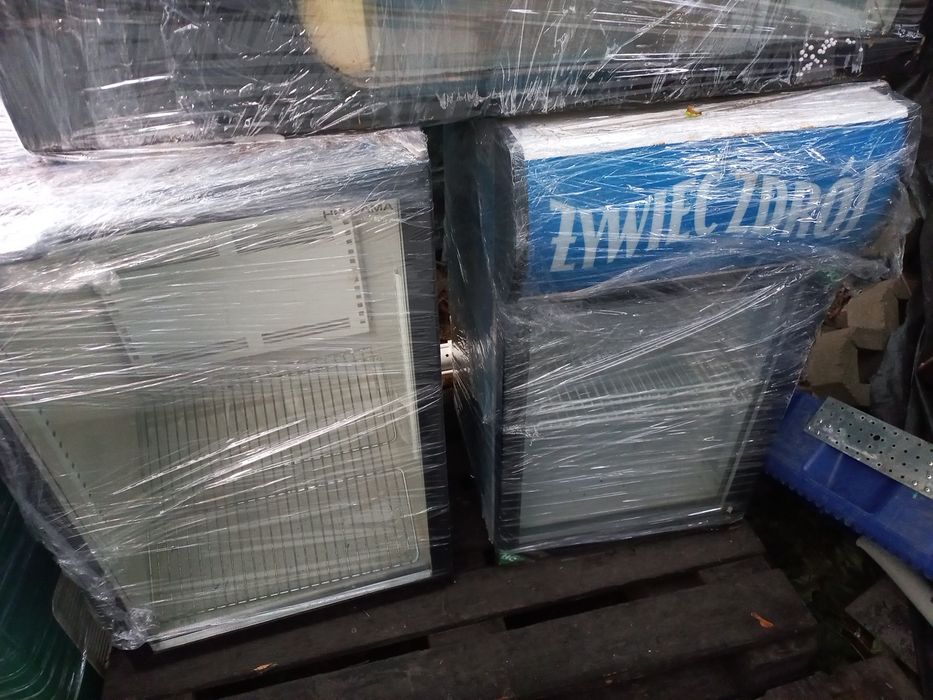 Mała lodówka wisząca Na napoje