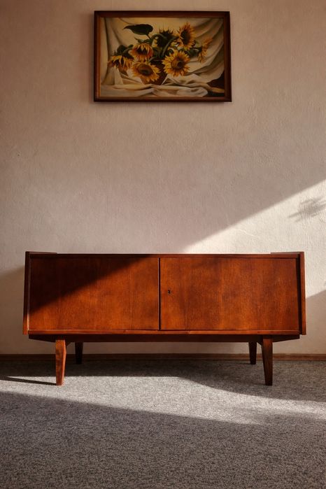 Komoda vintage projektu Rajmunda Hałasa | PRL | po renowacji