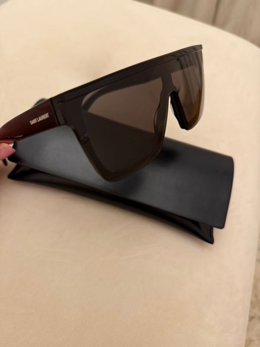 Saint Laurent Paris SL 607