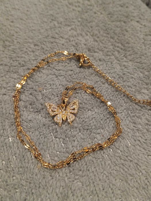 Naszyjnik z motylem