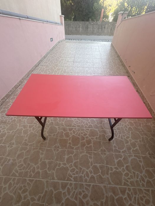 Mesa em perfeito estado