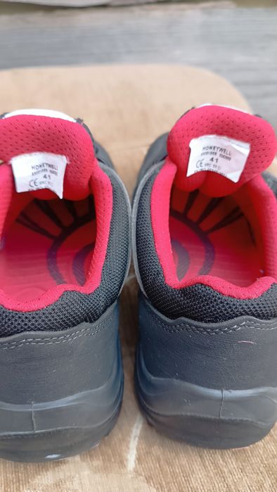 Buty robocze  jak  nowe 41