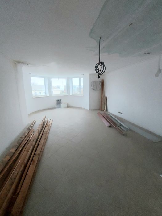 Сучасний будинок в Константинівке