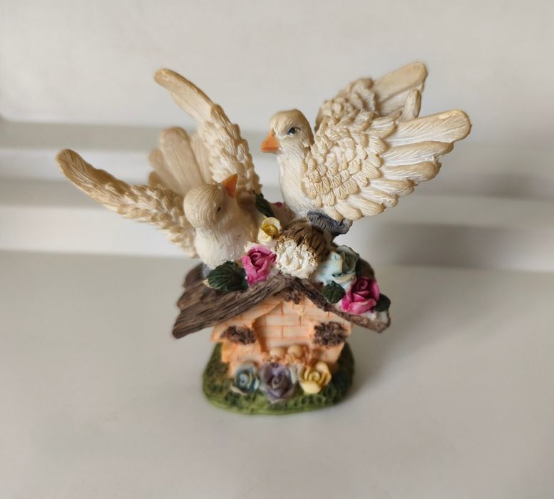 Статуэтка "Голуби"