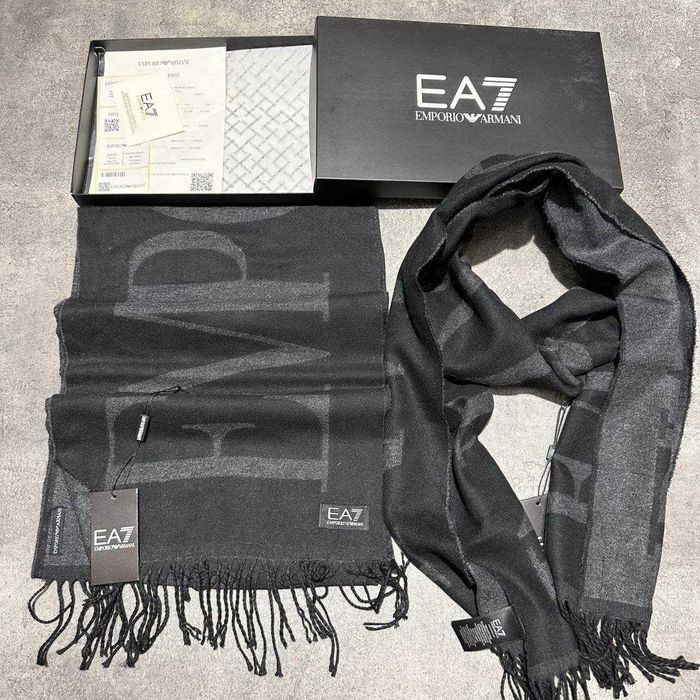 Шарфи Emporio Armani